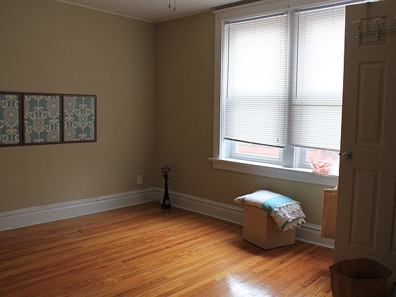 3rd image of 6515 W Park Ave #2