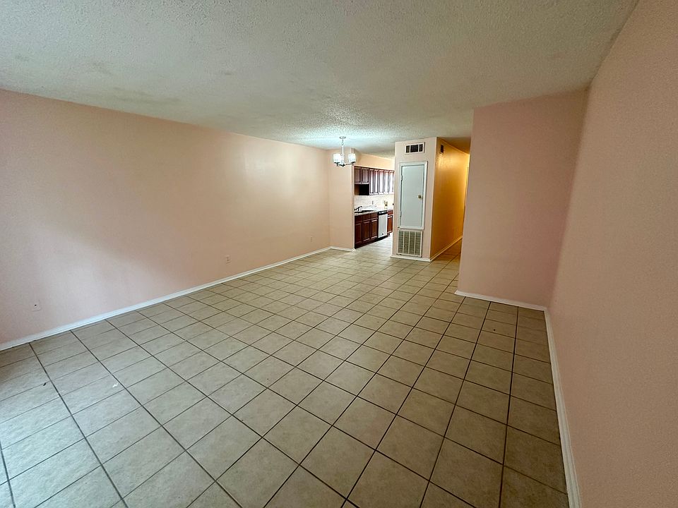 1st image of 3540 Martinique Ave APT C