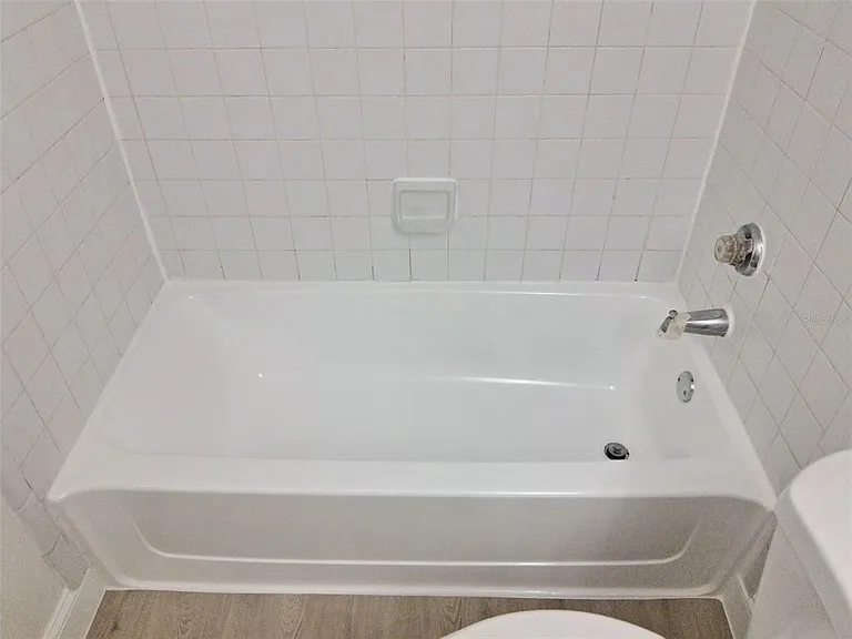 232 Afton Sq #309 — Photo 24