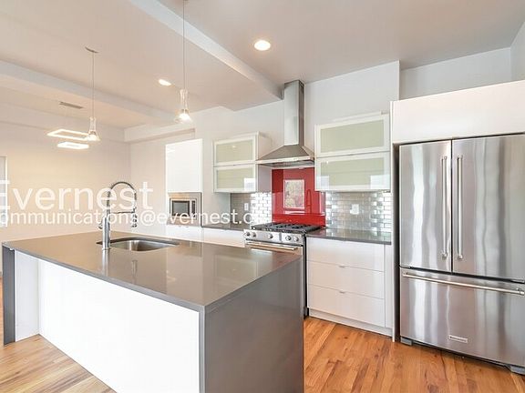 5th image of 1237 Tennyson St
