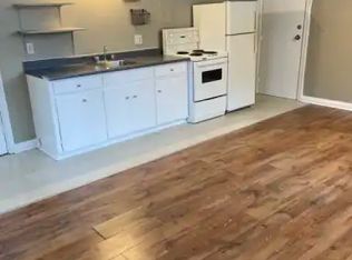 291 Lake St #1A, Saint Catharines, ON L2R5Z8