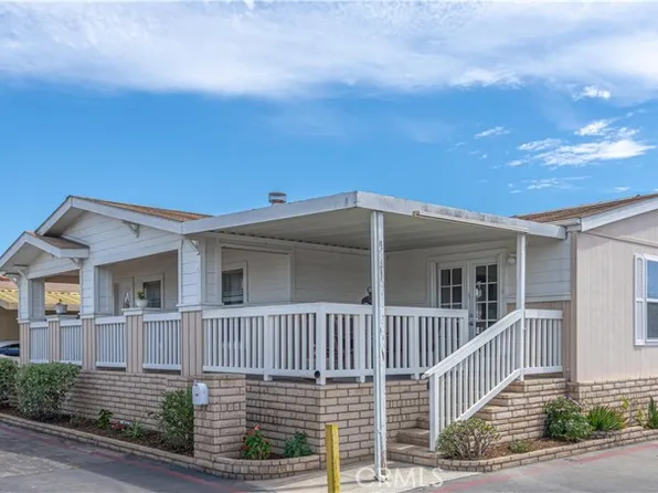 102 Pigeon Ln, Fountain Valley, CA 92708