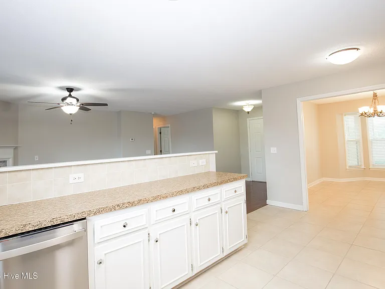 201 Sarason Pl — Photo 16