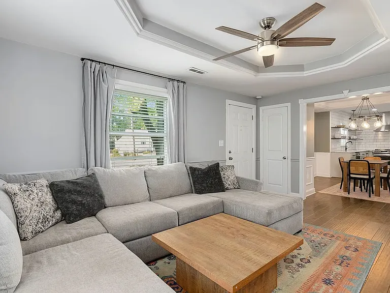 2809 Surrey Rd — Photo 15