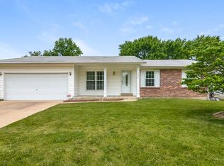 2947 Pacific Park Dr, Florissant, MO