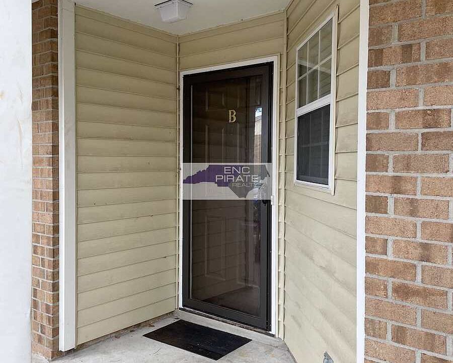1st image of 2936 B Mulberry Ln #1