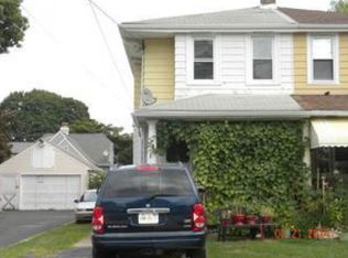 31 E Chelton Rd, Brookhaven, PA 19015