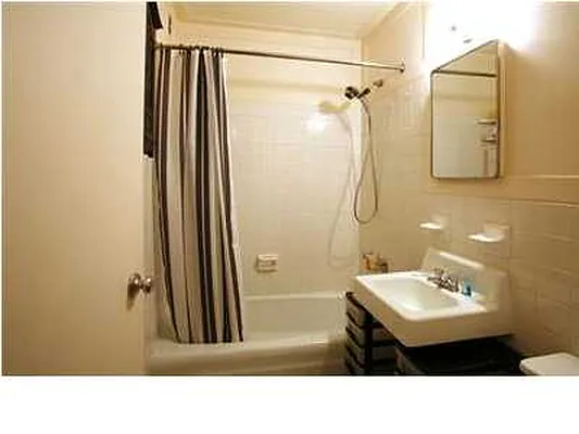 Rented by Evans Real Estate | media 17