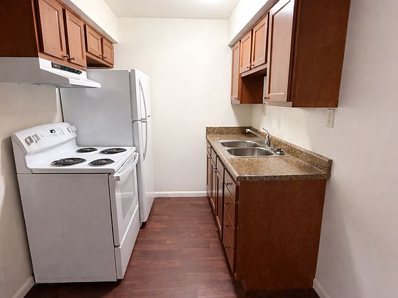 4th image of 911-923 S Alex Rd #911-A