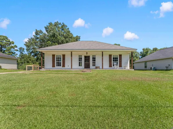 20705 Vincent Acres Cir, Denham Springs, LA 70726