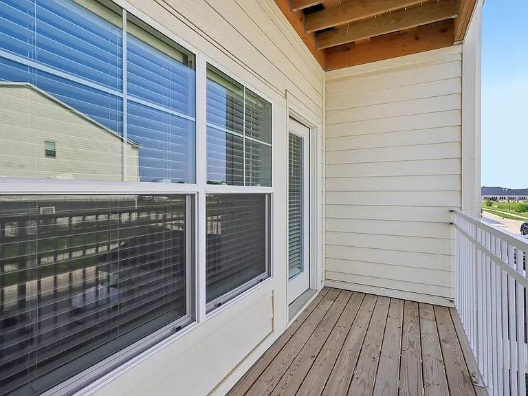 Precedent Flats | Specials Available — Photo 90
