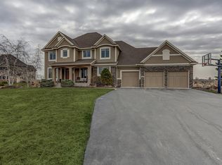 19411 Oak Grove Ave, Prior Lake, MN 55372
