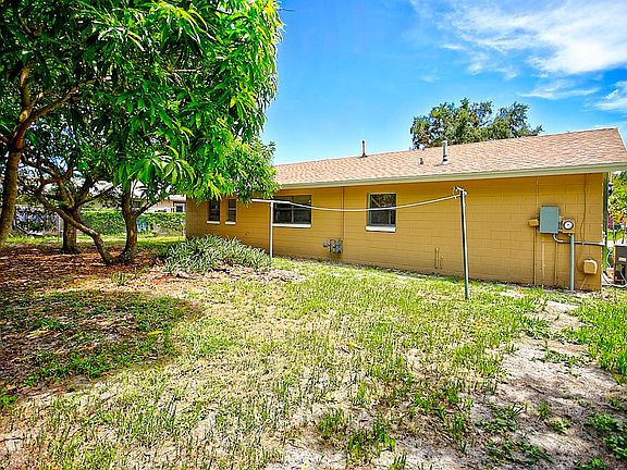 3rd image of 2806 Kingsley Dr
