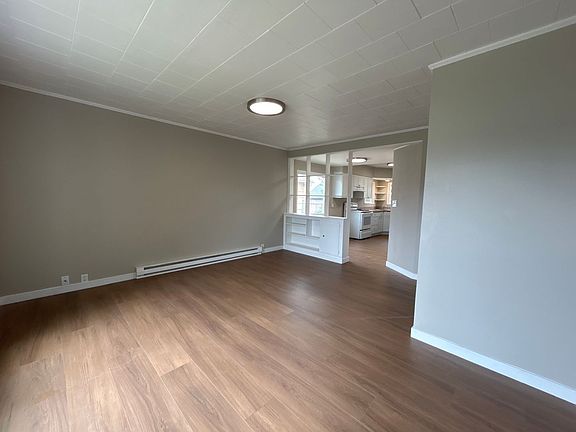 3rd image of 268 27th Ave