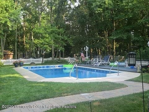 4th image of 1518 Cedarwood Dr