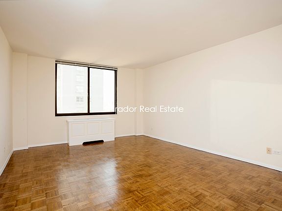 4th image of 145 W 67th St APT 23C