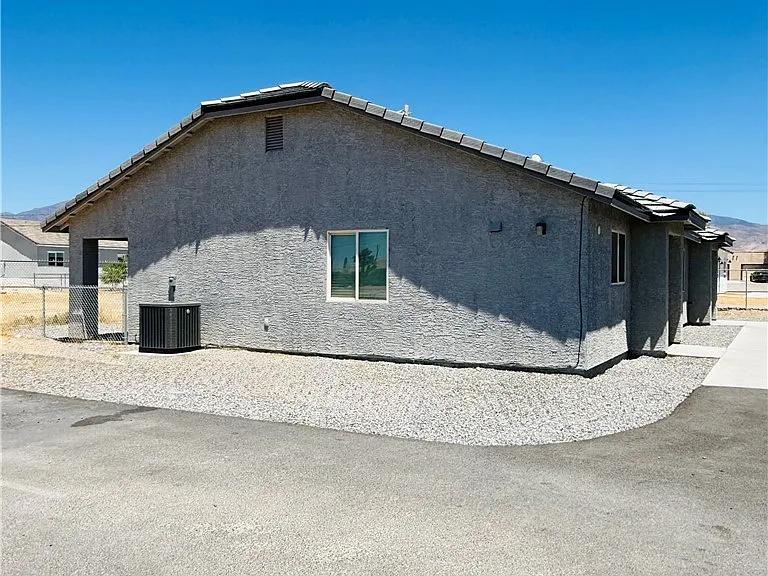 1101 Indio Ct #1 — Photo 2