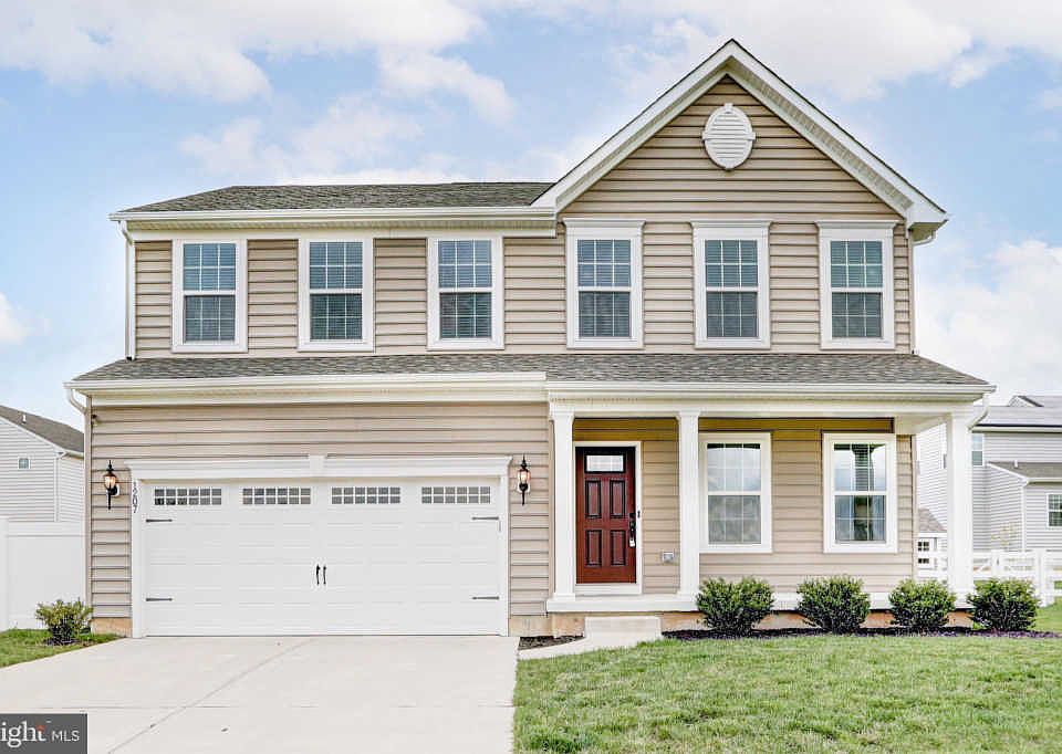 1st image of 1207 Hook Dr