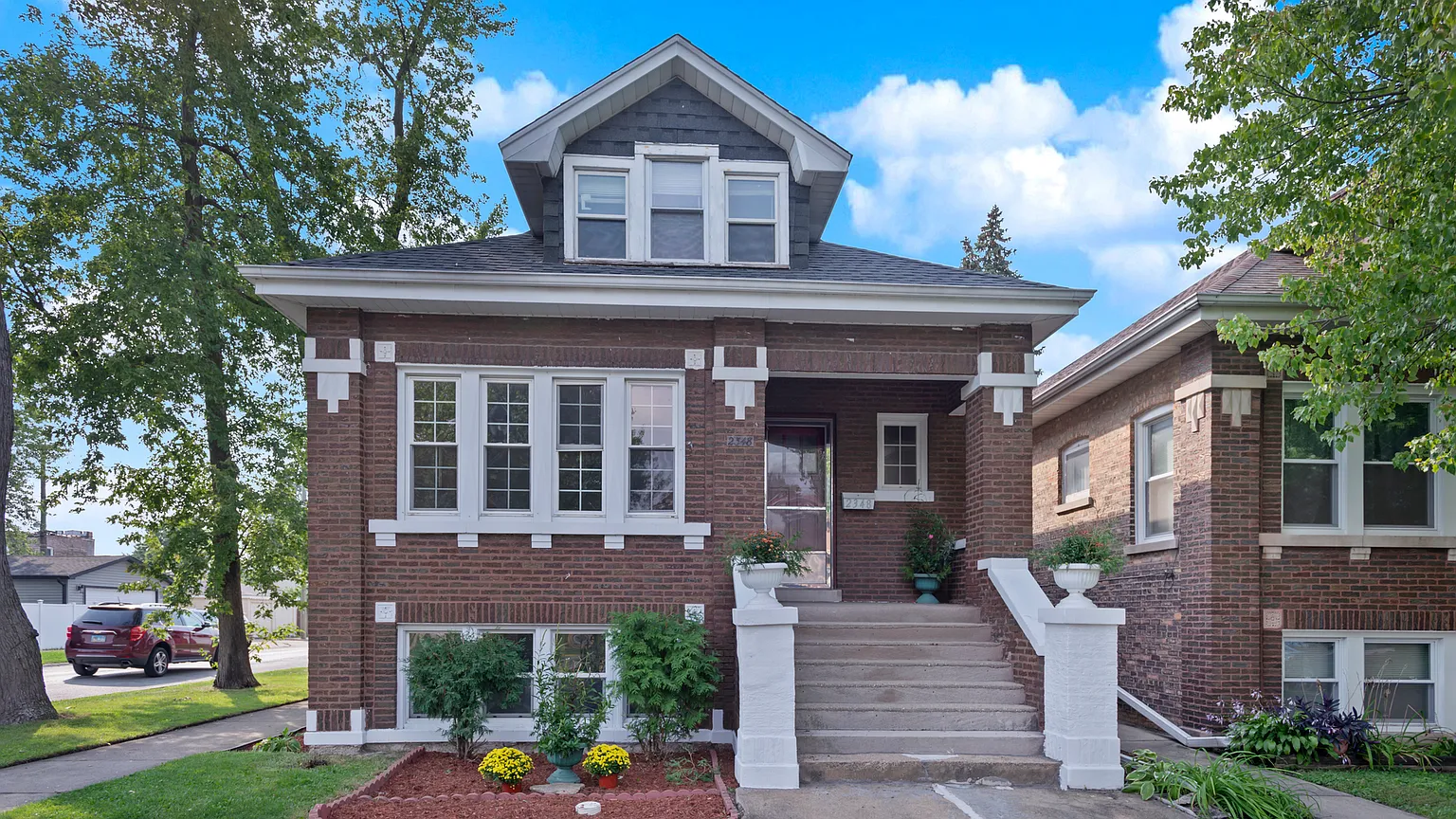 2348 Highland Ave photo 1