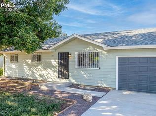 323 Longfellow Dr, Colorado Springs, CO 80910