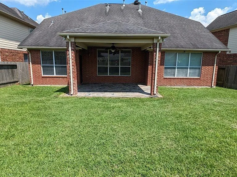 20909 Springport Ct — Photo 34