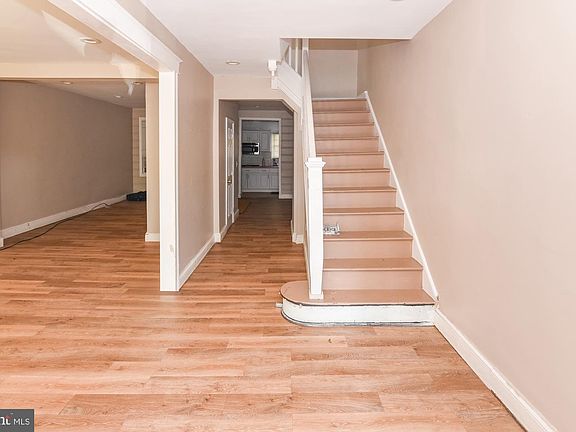 2nd image of 704 N Grantley St