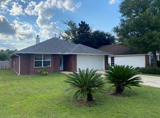1881 Gulf Bay Ln, Pensacola, FL 32506