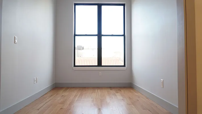 Rented by Bold New York | media 83