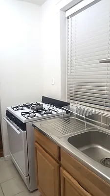 Rented by Tri Boro Terrace Realty | media 2