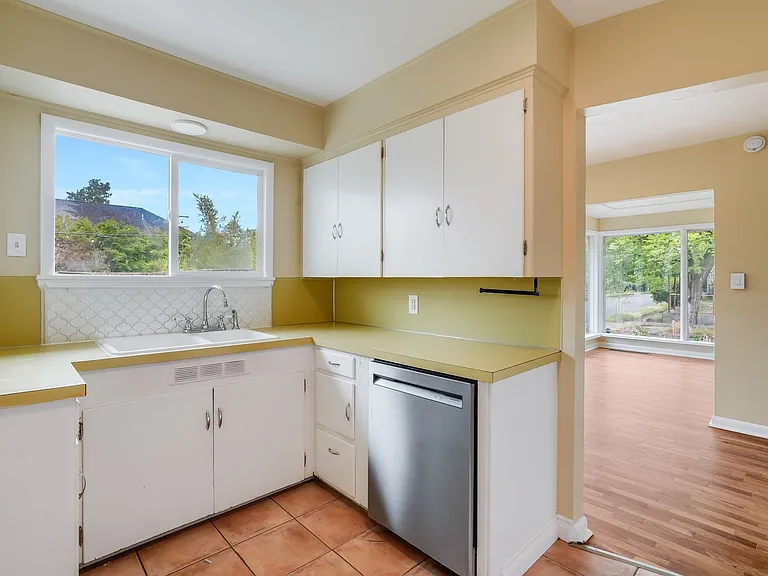 6806 N Monteith Ave — Photo 7