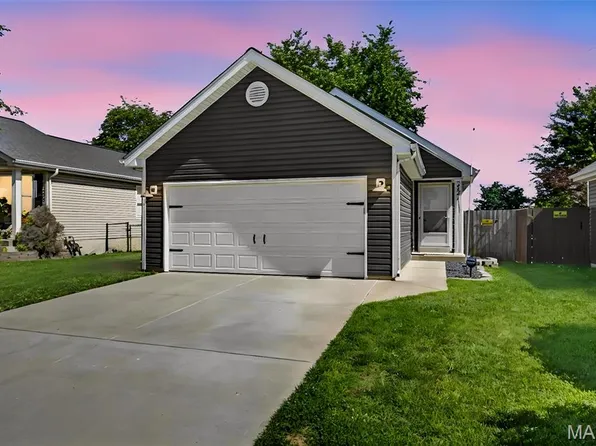 232 Autumn Oaks Dr, Troy, MO 63379
