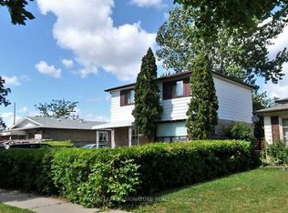 23 Lynmont Rd, Toronto, ON M9V3W7