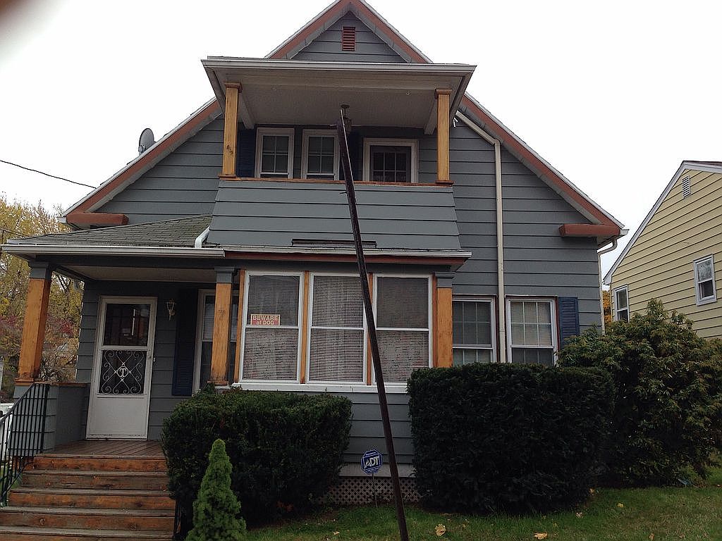 7 Page St, Ansonia, CT 06401 Zillow