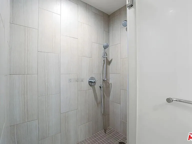 5308 Sepulveda Blvd — Photo 39