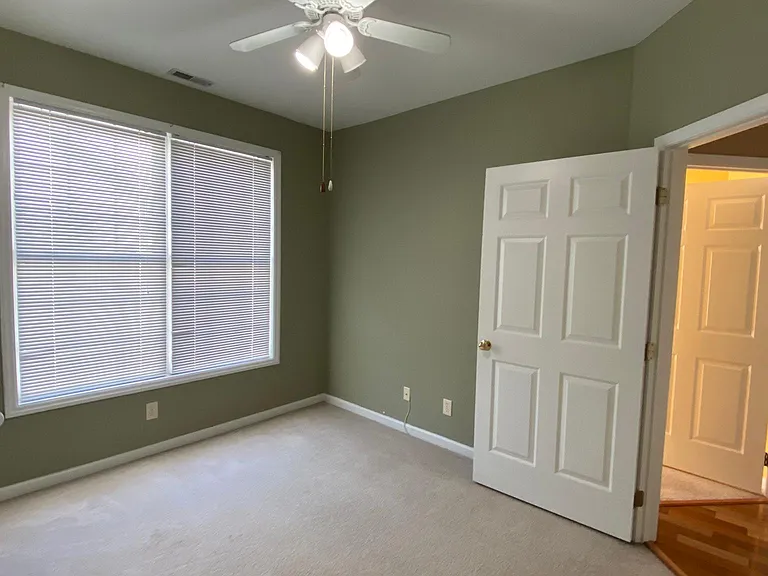 1922 Kudrow Ln — Photo 15
