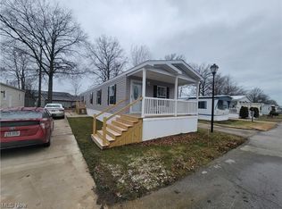 266 Chelsea Dr, Willoughby, OH
