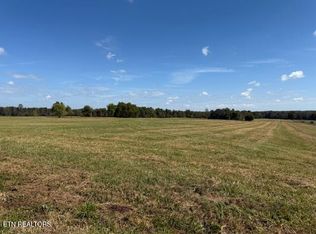 549 Smith Rd, Crossville, TN 38571