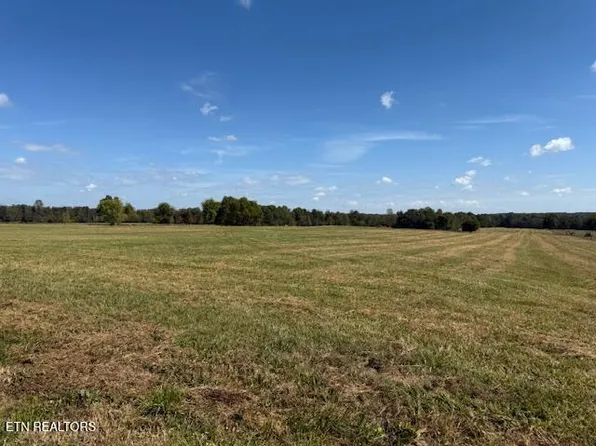 549 Smith Rd, Crossville, TN 38571