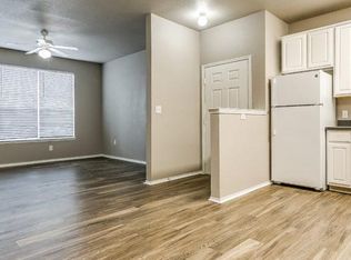 217 Harris Dr #16, Crowley, TX 76036