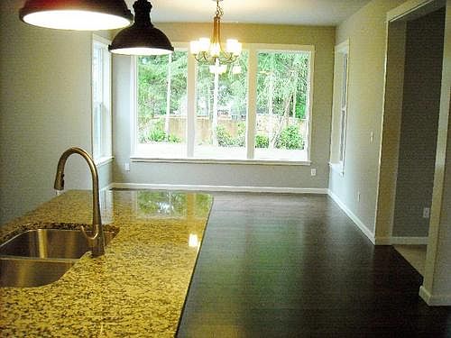 5th image of 6907 47th Ave NE