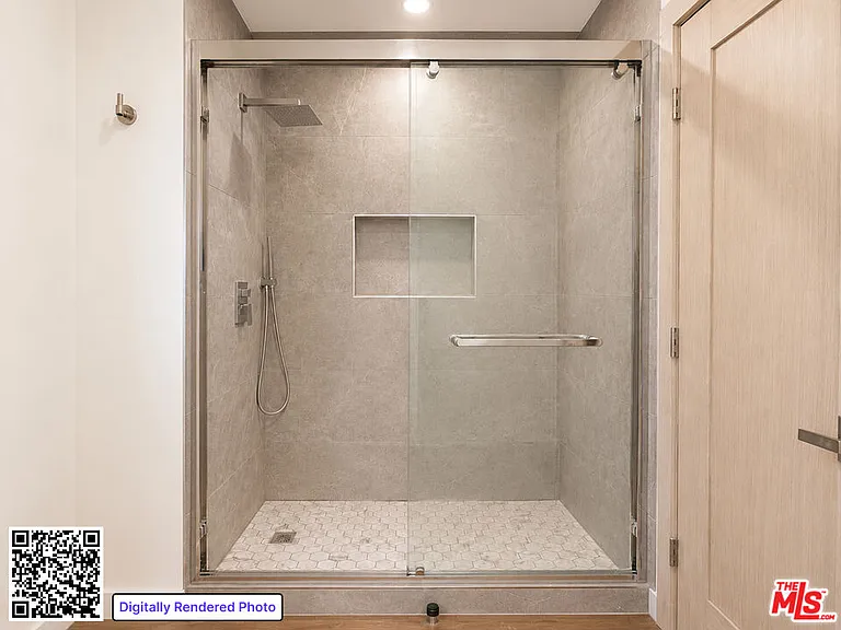 2449 N Beachwood Dr #11 — Photo 10