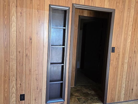 3rd image of 29 Studstill Ln