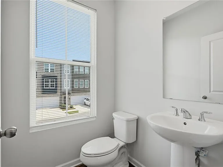 1422 Creekside Cir #211 — Photo 15