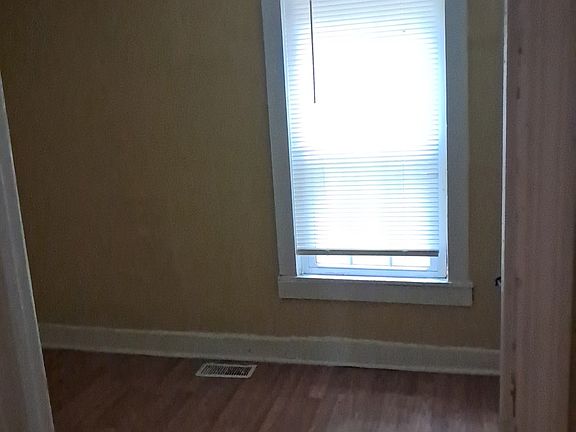 2nd image of 5846 Ames Rd