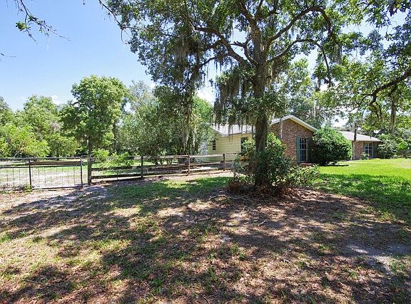 3rd image of 3325 Great Oaks Blvd