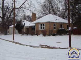 400 SW Granthurst Ave, Topeka, KS 66611