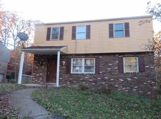 1609 Harvest Hill Dr, Pittsburgh, PA