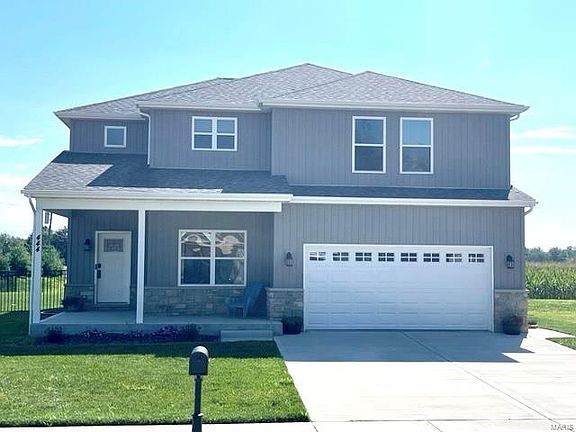 3rd image of 444 Foxtail Dr