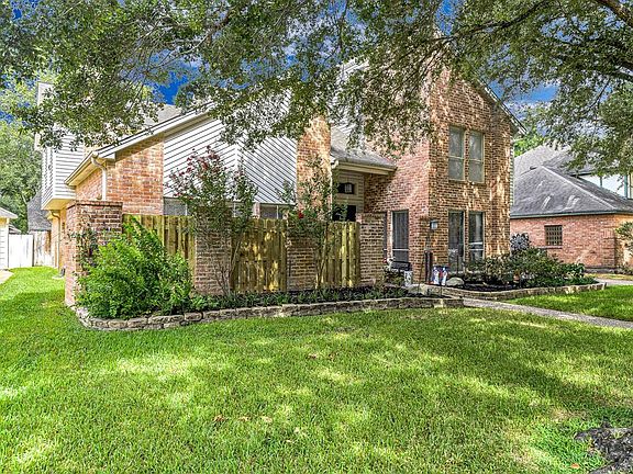 3rd image of 1410 Stependale Drive