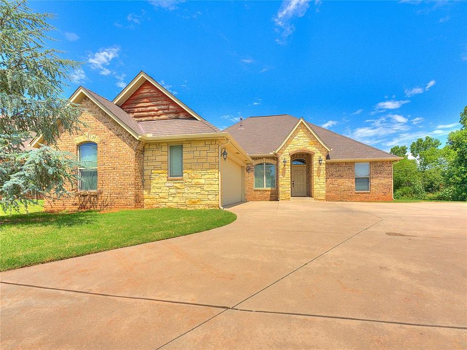 1st image of 16729 Village Garden Dr